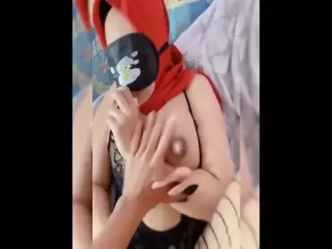 Ukhti Jilbab Merah Binal